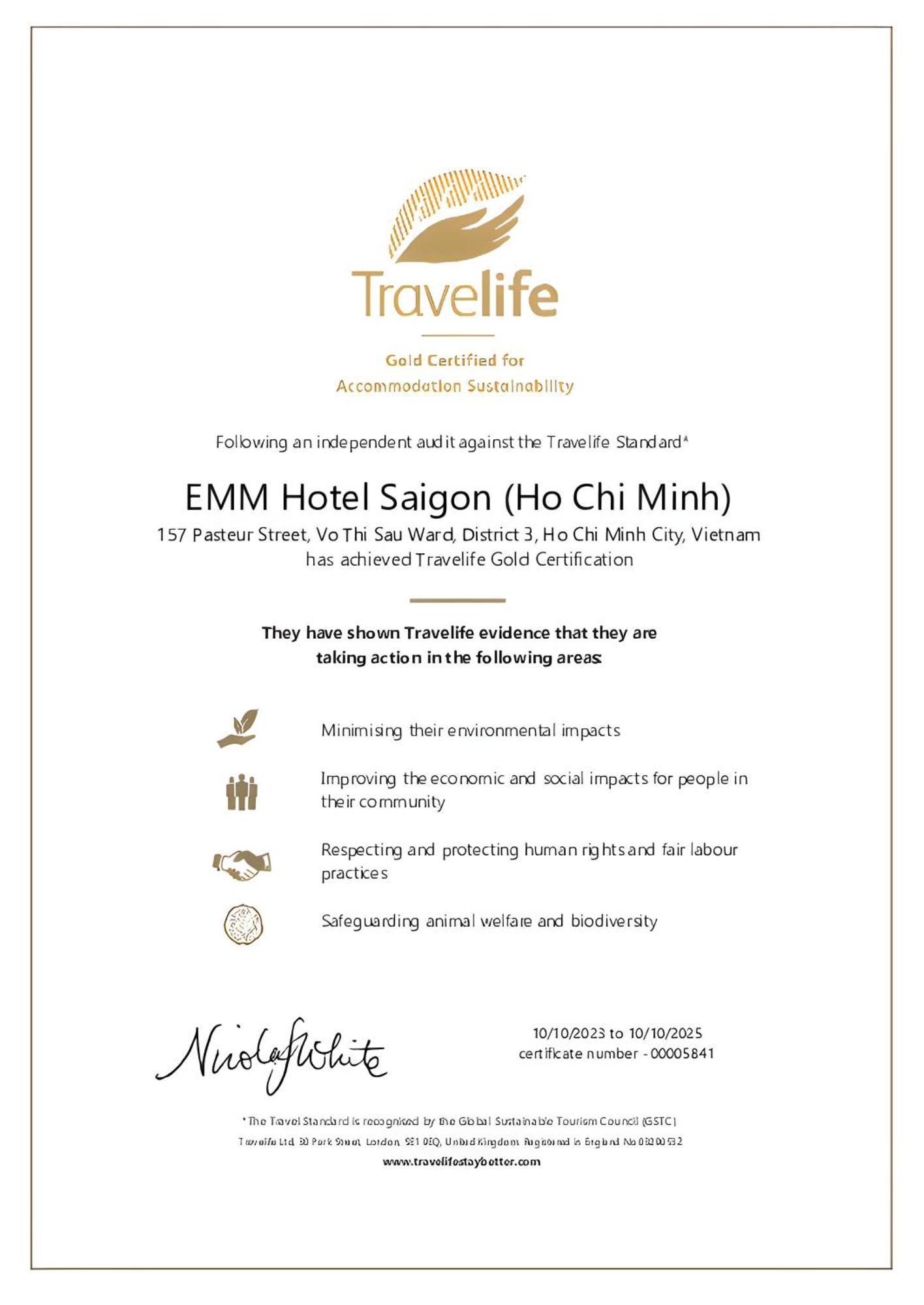 Emm Hotel Saigon Ho-Chi-Minh-Stadt Exterior foto
